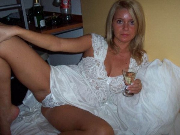 Мамы в возрасте любят алкоголь и интимные продолжения вечера 2  картинка xxx скачать