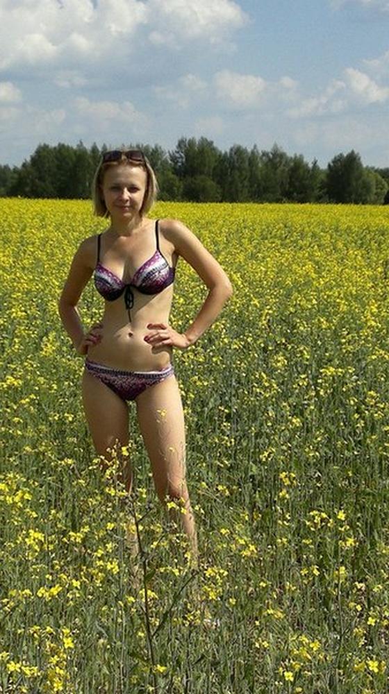 Хорошенькие первокурсницы показывают свои прелести на отдыхе 8  картинка xxx скачать