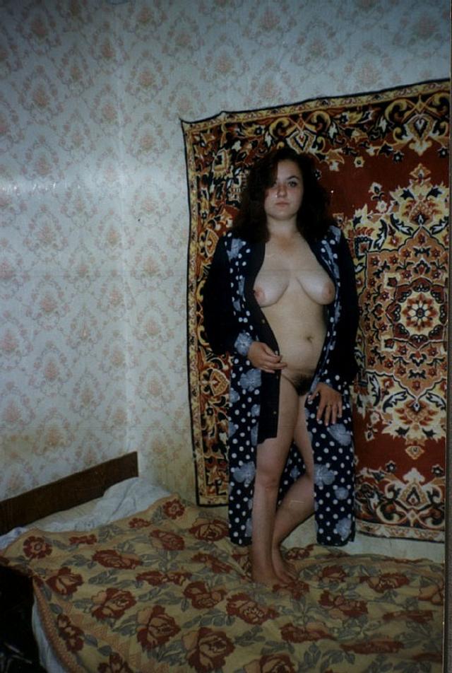 Голые юные брюнетки хотят быть трахнутыми в домашних условиях 11  картинка xxx скачать