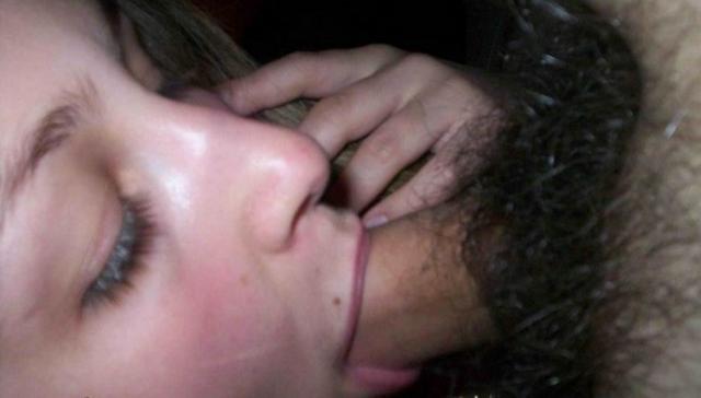 Милые девчонки губками ублажают пенисы парней 6  картинка xxx скачать