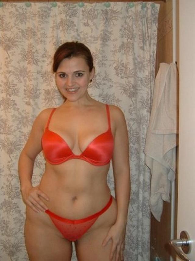 Классные женщины с огромными натуральными буферами на пляже и дома 24  картинка xxx скачать