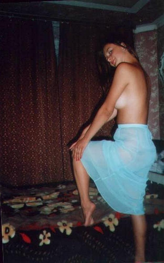 В свои 18 лет девчонки крайне озабочены и трахуальны 14  картинка xxx скачать