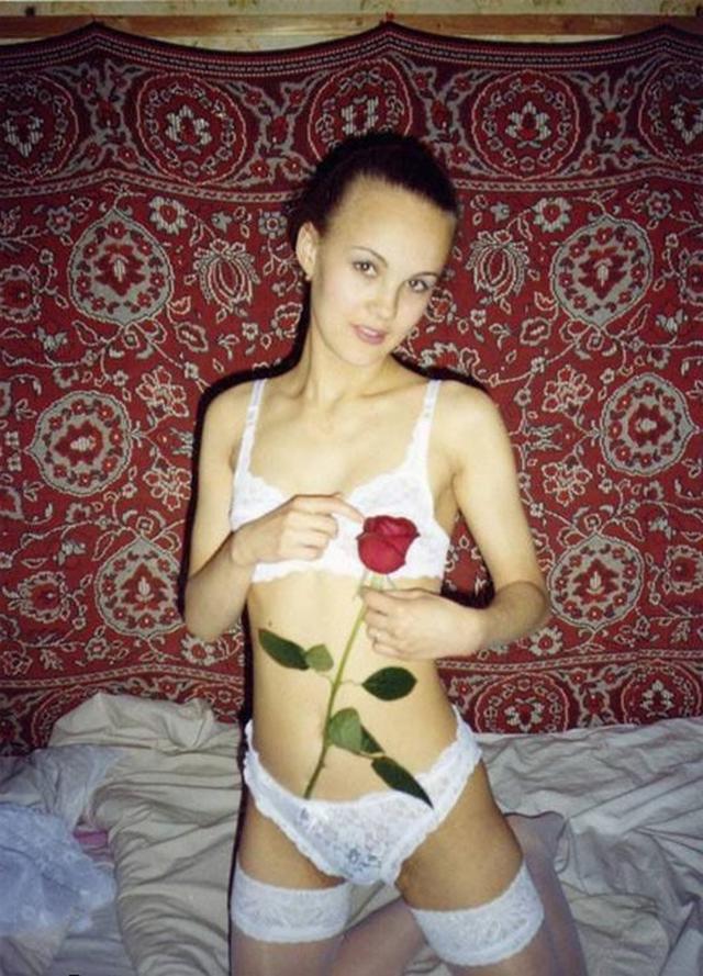 В свои 18 лет девчонки крайне озабочены и трахуальны 19  картинка xxx скачать